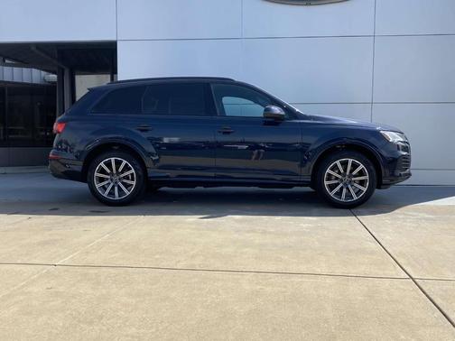 2024 Audi Q7 45 Premium