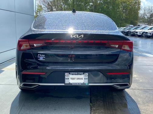 2022 Kia K5 EX