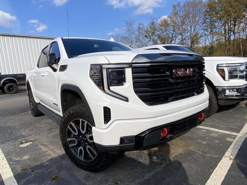 2023 GMC Sierra 1500 AT4