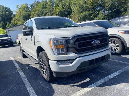 White 2023 Ford F-150 XLT