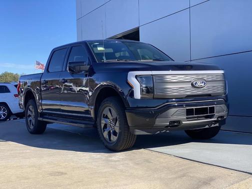 2025 Ford F-150 Lightning LARIAT