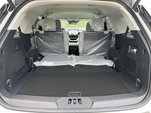 White 2026 Ford Explorer Platinum