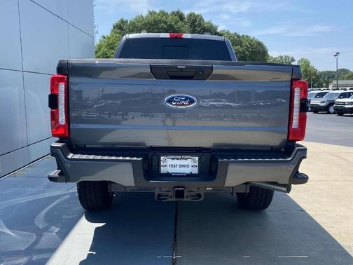 2025 Ford F-250 XL