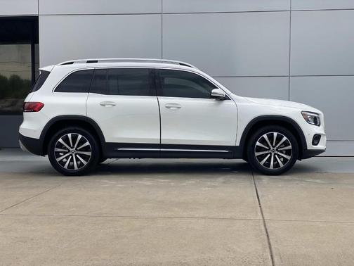 White 2023 Mercedes-Benz GLB 250 Base