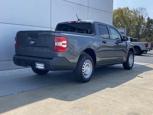 Carbonized Gray Metallic 2026 Ford Maverick XL