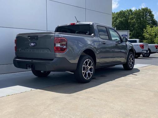 Carbonized Gray Metallic 2026 Ford Maverick Lariat