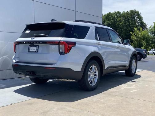 White 2026 Ford Explorer Active