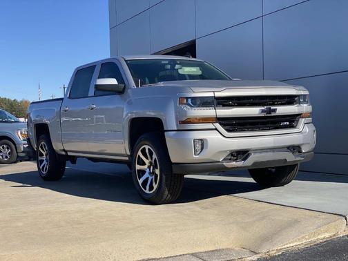 2018 Chevrolet Silverado 1500 2LT