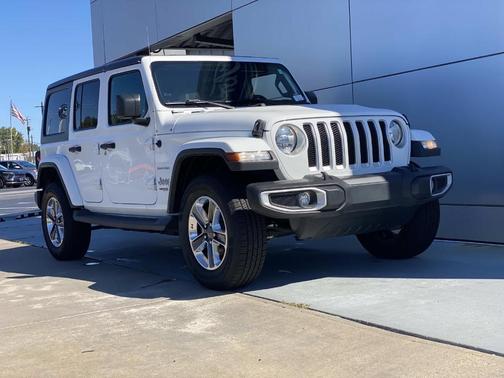 White 2019 Jeep Wrangler Unlimited Sahara