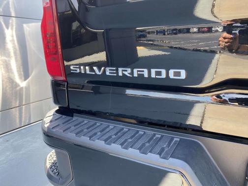 2023 Chevrolet Silverado 2500 Custom