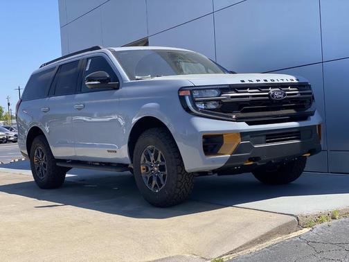 Gray 2026 Ford Expedition Tremor