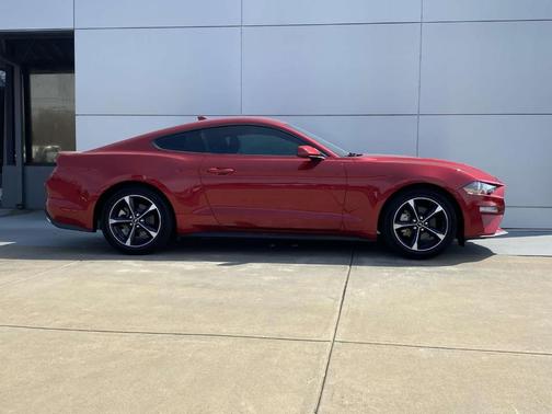 2020 Ford Mustang EcoBoost