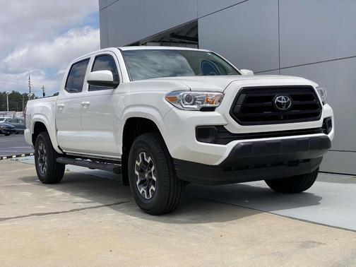 2022 Toyota Tacoma SR