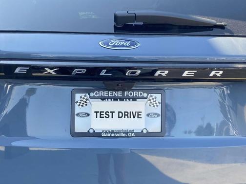 2025 Ford Explorer Active RWD