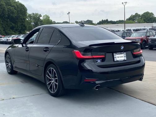 Black 2020 BMW 330 i