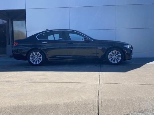 2016 BMW 528 i