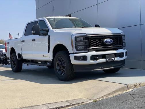 White 2026 Ford F-250 Super Duty Truck