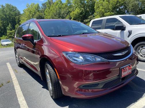 2021 Chrysler Voyager LXI