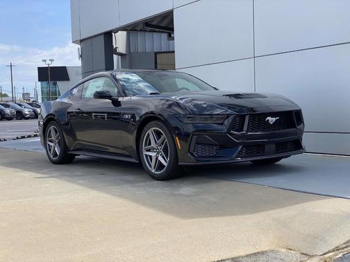 2025 Ford Mustang 
