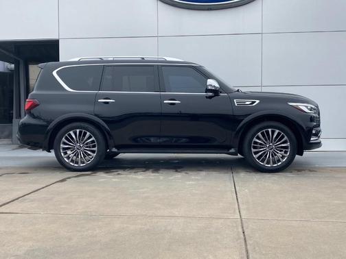 2021 INFINITI QX80 SENSORY