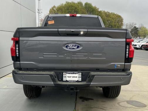 2025 Ford F-150 Lightning Flash