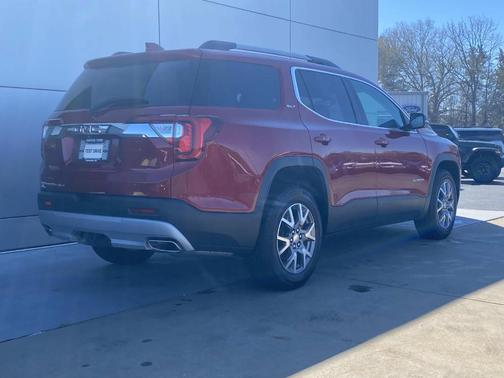 2021 GMC Acadia SLT