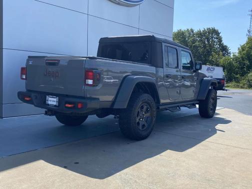 2023 Jeep Gladiator Mojave