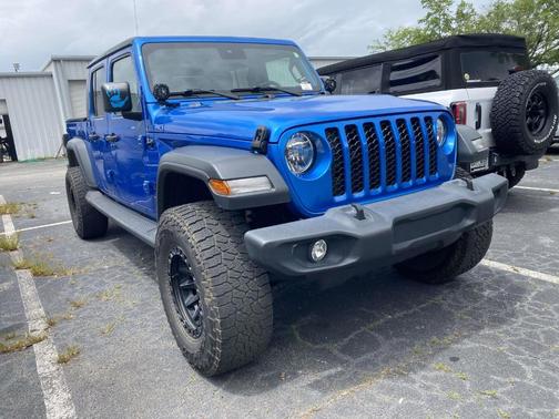 Blue 2020 Jeep Gladiator Sport