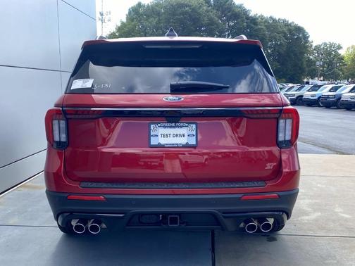 2025 Ford Explorer ST 4WD