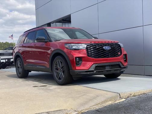 2025 Ford Explorer ST 4WD