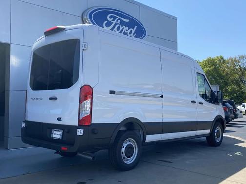 2025 Ford Transit-250 148 WB Medium Roof Cargo