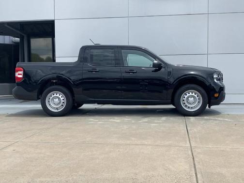 Black 2026 Ford Maverick XL