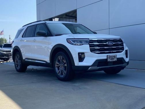 2025 Ford Explorer Active 4WD