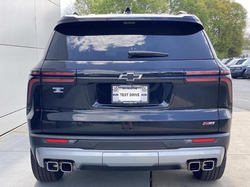 Black 2024 Chevrolet Traverse Z71