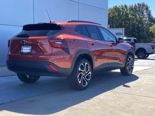Crimson Metallic 2024 Chevrolet Trax 2RS