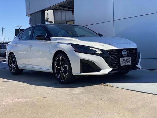 White 2026 Nissan Altima SR