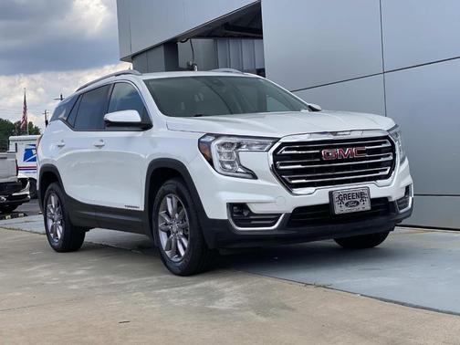 White 2023 GMC Terrain SLT