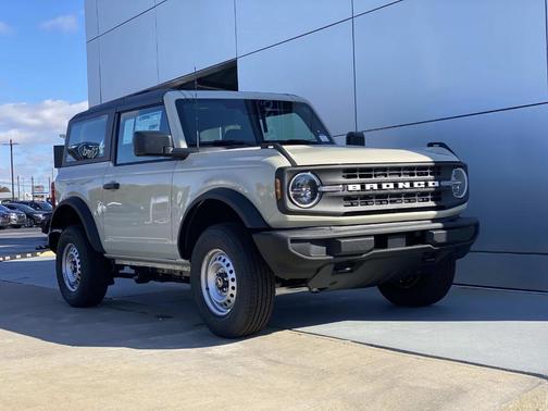 2025 Ford Bronco Base