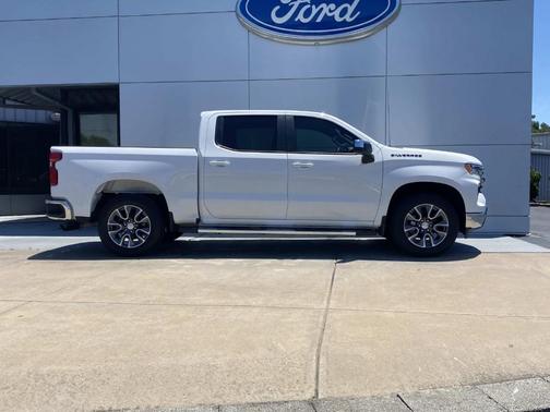 White 2023 Chevrolet Silverado 1500 LT