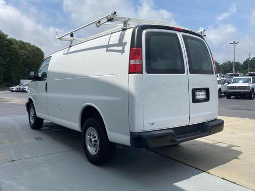 2017 GMC Savana 2500 Work Van