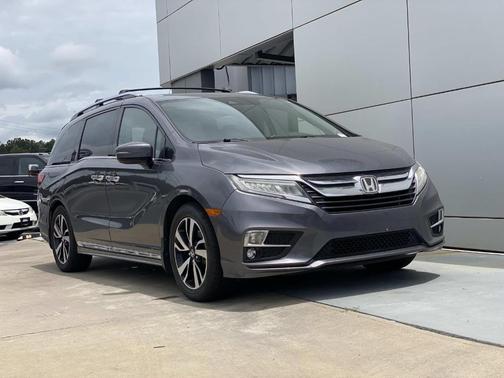 Modern Steel Metallic 2018 Honda Odyssey Elite