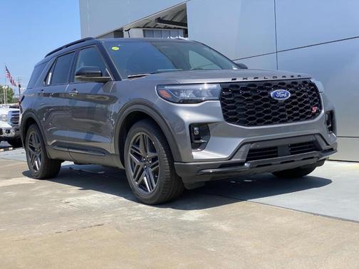 2025 Ford Explorer ST 4WD