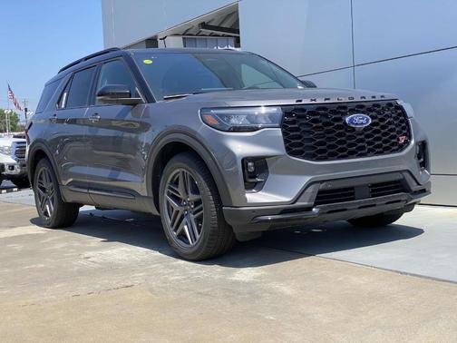2025 Ford Explorer ST 4WD