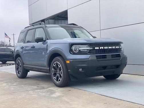 Gray 2026 Ford Bronco Sport Outer Banks SUV