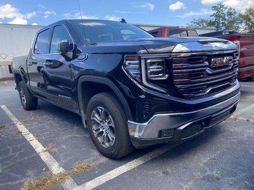 Black 2025 GMC Sierra 1500 SLT