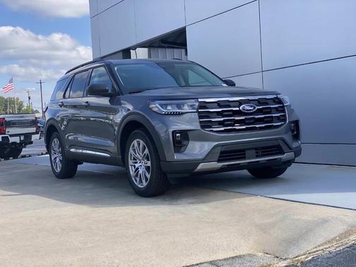 2025 Ford Explorer Active 4WD
