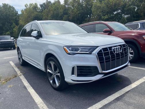 Glacier White Metallic 2021 Audi Q7 55 Premium Plus