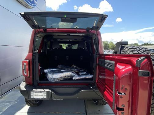 2025 Ford Bronco Badlands