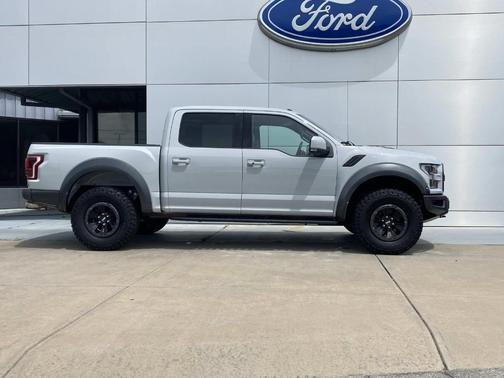 White 2017 Ford F-150 Raptor