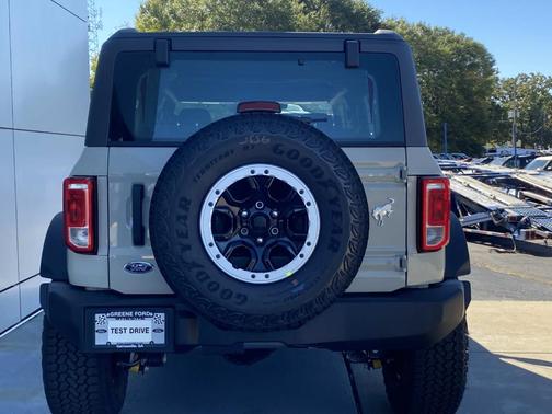 2025 Ford Bronco Base